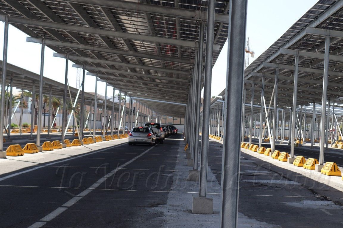 267.095 pasajeros y 61.752 vehículos embarcan en Ceuta hacia Algeciras en la fase de retorno de la OPE, que concluye hoy